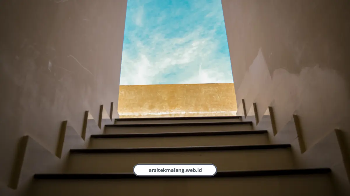 Desain Void untuk Pencahayaan Alami pada Rumah 2 Lantai Malang